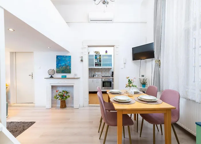 Green apartment