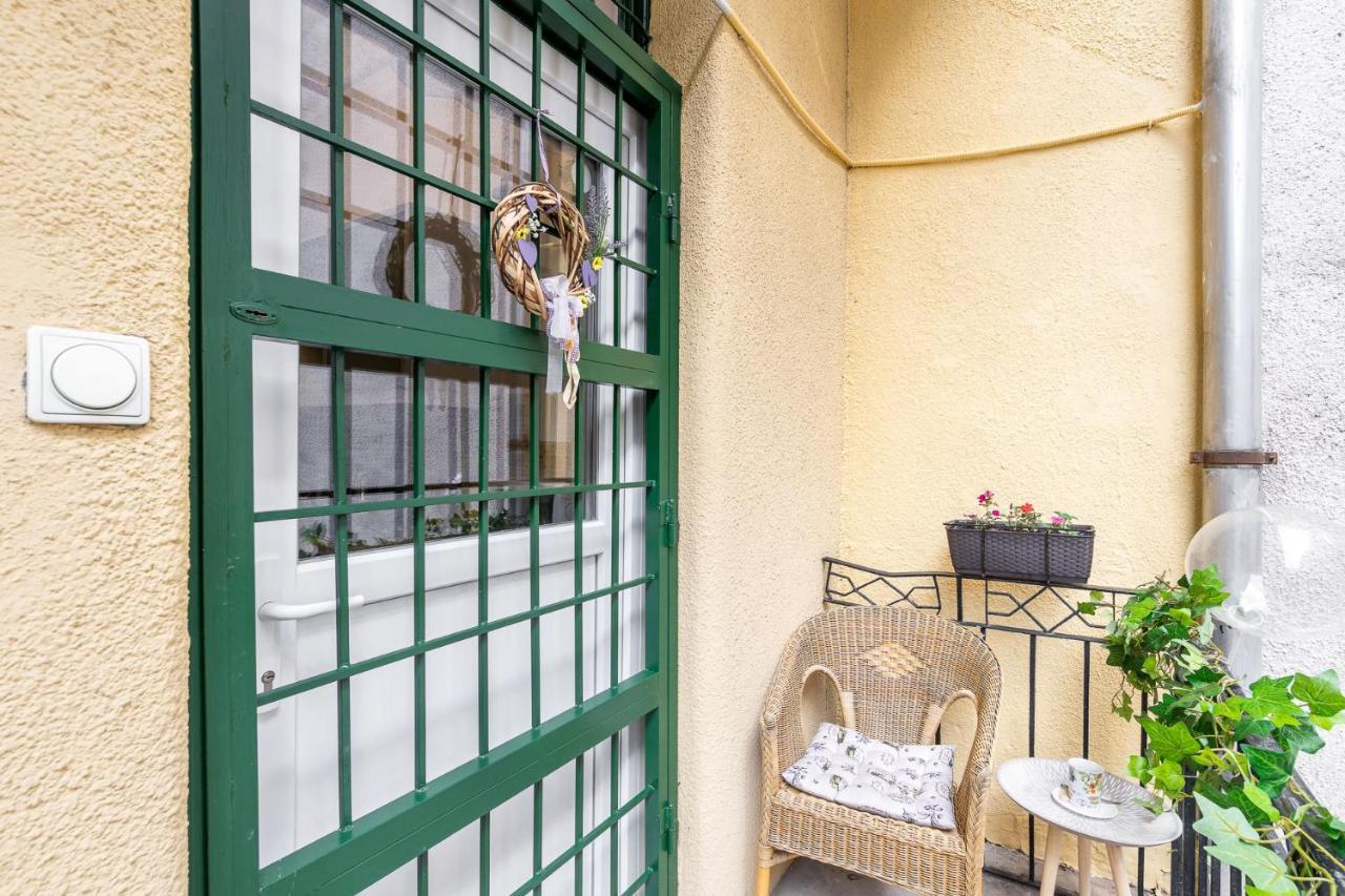 Appartement Apartment, In The Middle Of The Center, Quiet, Ac Boedapest