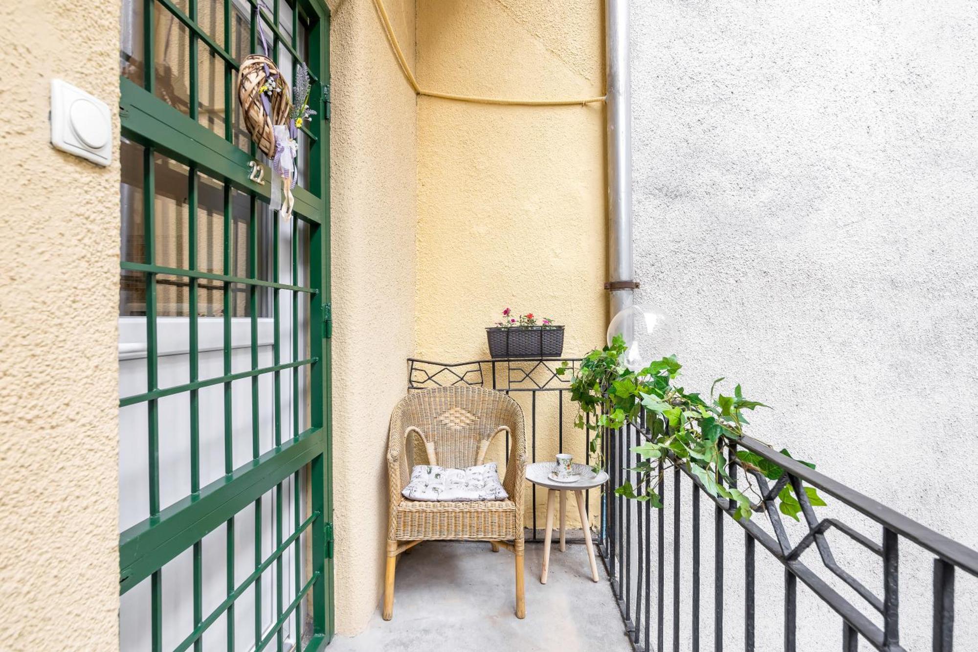 Appartement Apartment, In The Middle Of The Center, Quiet, Ac
